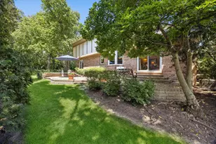 6402 Indian Head Ct, Indian Head Park, IL 60525 - Photo 38