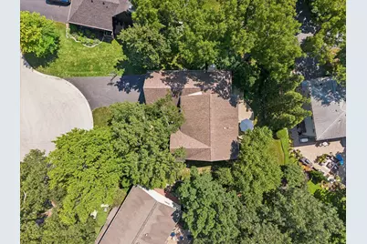 6402 Indian Head Court, Indian Head Park, IL 60525 - Photo 42