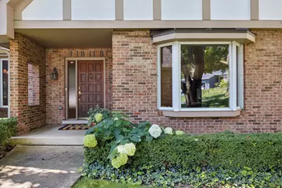 6402 Indian Head Court, Indian Head Park, IL 60525 - Photo 2