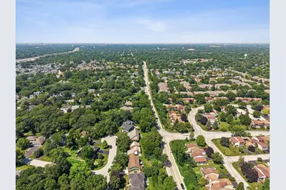 6402 Indian Head Court, Indian Head Park, IL 60525 - Photo 44