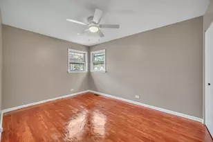10 N Adams Dr, Addison, IL 60101 - Photo 14