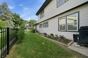 701 Bayberry Dr, Bartlett, IL 60103 - Photo 36