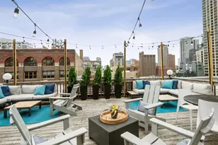 225 W Huron St, Chicago, IL 60654 - Photo 14