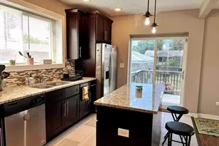 9520 S Ridgeway Ave, Evergreen Park, IL 60805 - Photo 2