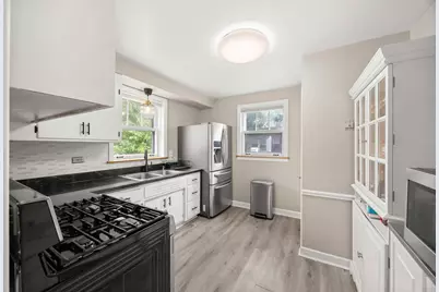 901 Manchester Avenue, Westchester, IL 60154 - Photo 8
