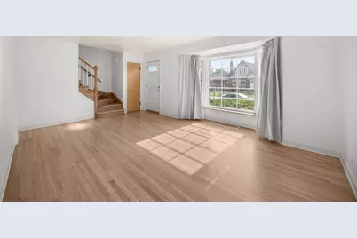 901 Manchester Avenue, Westchester, IL 60154 - Photo 2