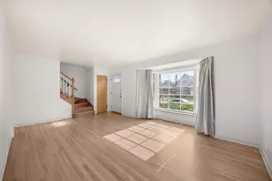 901 Manchester Ave, Westchester, IL 60154 - Photo 2