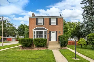 901 Manchester Ave, Westchester, IL 60154 - Photo 1