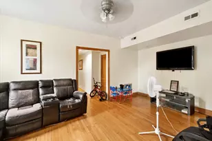 4430 W Congress Pkwy, Chicago, IL 60624 - Photo 10