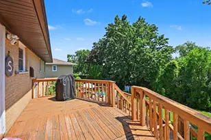 15329 Maple Dr, Oak Forest, IL 60452 - Photo 20