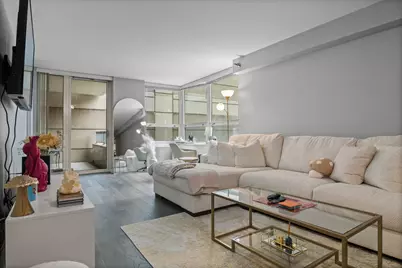 345 N La Salle Drive #405, Chicago, IL 60654 - Photo 2