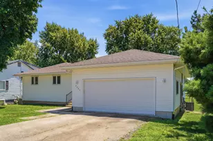 2004 W 4th St, Dixon, IL 61021 - Photo 24