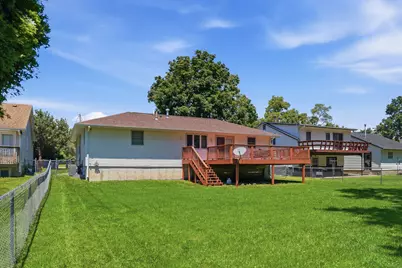 2004 W 4th Street, Dixon, IL 61021 - Photo 4