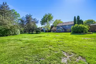 816 Paddock Ln, Libertyville, IL 60048 - Photo 40
