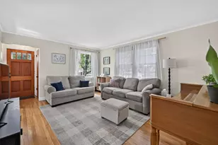 1010 E Evergreen St, Wheaton, IL 60187 - Photo 4