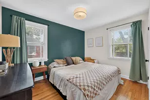 1010 E Evergreen St, Wheaton, IL 60187 - Photo 10