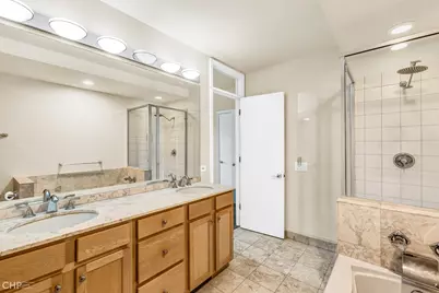 530 N Peoria Street, Chicago, IL 60642 - Photo 20
