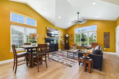 4745 S Cottage Lane, Pleasant Prairie, WI 53158 - Photo 6