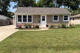 2204 Campbell St, Rolling Meadows, IL 60008 - Photo 1