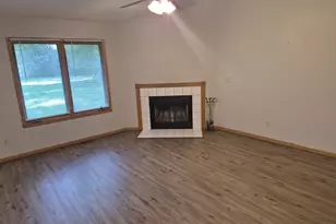 140 Lamplighter, Poplar Grove, IL 61065 - Photo 4