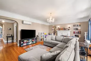 6209 N Mozart St, Chicago, IL 60659 - Photo 4