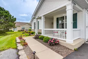 13204 W Sheffield Ln, Beach Park, IL 60083 - Photo 2