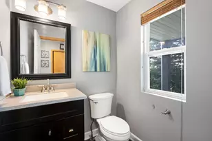 681 W Huron Hills Trail, Round Lake Heights, IL 60073 - Photo 14