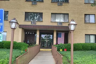 6670 S Brainard Ave, Countryside, IL 60525 - Photo 2