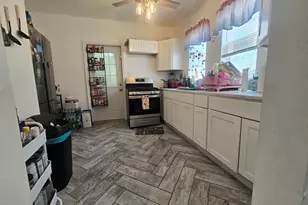 11515 S Eggleston Ave, Chicago, IL 60628 - Photo 6