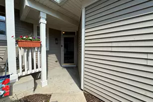 2956 Rutland Cir, Naperville, IL 60564 - Photo 2