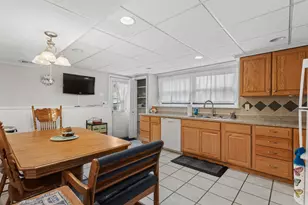 330 Shield Ct, Bolingbrook, IL 60440 - Photo 10