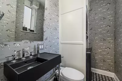 222 E Chestnut Street #11B, Chicago, IL 60611 - Photo 22