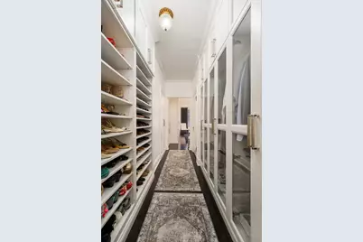 222 E Chestnut Street #11B, Chicago, IL 60611 - Photo 18