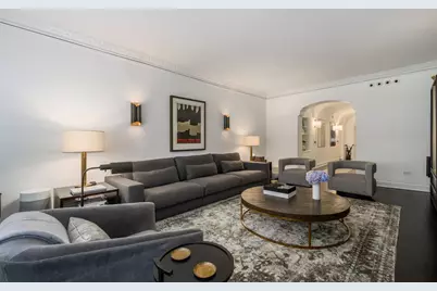 222 E Chestnut Street #11B, Chicago, IL 60611 - Photo 6