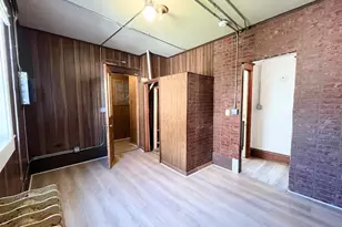 216 E South St, Woodstock, IL 60098 - Photo 4