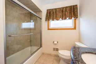 9227 Merrill Ave, Morton Grove, IL 60053 - Photo 24