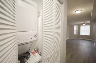 2253 S Whipple Ave, Chicago, IL 60623 - Photo 8