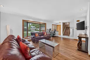 4506 Magnolia Dr, Rolling Meadows, IL 60008 - Photo 4