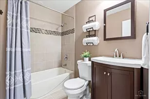 22 Forest Ln, Elk Grove Village, IL 60007 - Photo 26
