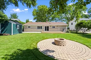 22 Forest Ln, Elk Grove Village, IL 60007 - Photo 30