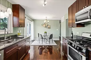22 Forest Ln, Elk Grove Village, IL 60007 - Photo 16