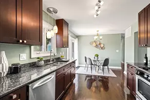 22 Forest Ln, Elk Grove Village, IL 60007 - Photo 14