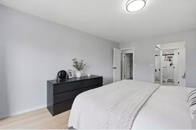 9331 Landings Lane #305, Des Plaines, IL 60016 - Photo 12