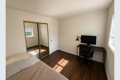 2010 Carleton Road, Hoffman Estates, IL 60169 - Photo 4