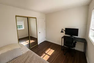 2010 Carleton Rd, Hoffman Estates, IL 60169 - Photo 4