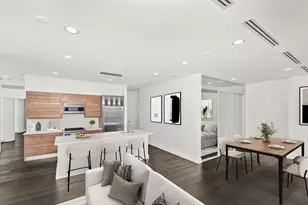 110 W Superior St, Chicago, IL 60654 - Photo 2