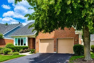 1819 N Normandy Ct, Arlington Heights, IL 60004 - Photo 2