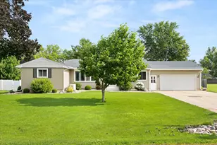 1508 Sharon Rd, Streator, IL 61364 - Photo 2