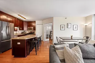 33 W Ontario St, Chicago, IL 60654 - Photo 8
