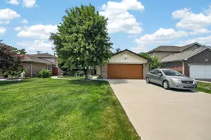 7432 Beloit Ave, Bridgeview, IL 60455 - Photo 2